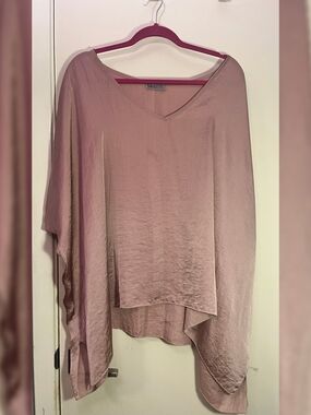 Light Mauve V-Neck Draped Tunic Top